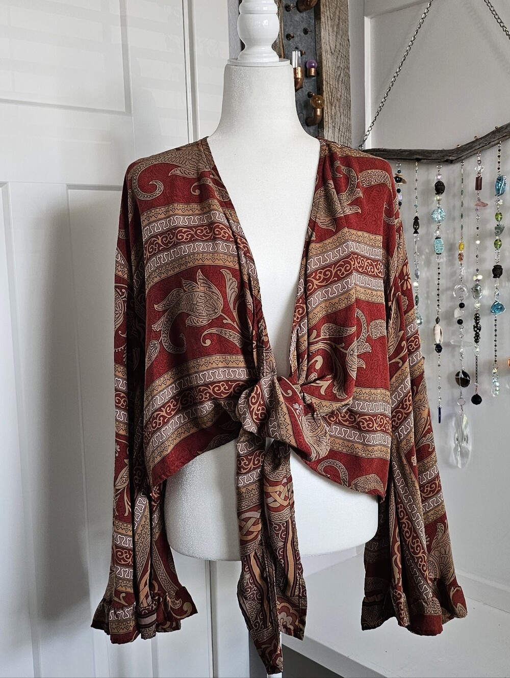 Kantha Bae OS Crepe Sari Zeppelin Crop Shrug KB03